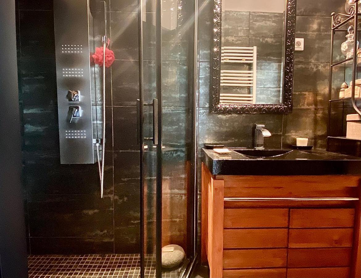 Grand Appartement Haussmanien De Standing Avec Jacuzzi Terrasse Et Parking En Hyper Centre Burdeos Exterior foto